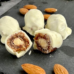 Beyaz Çikolatalı Hurma